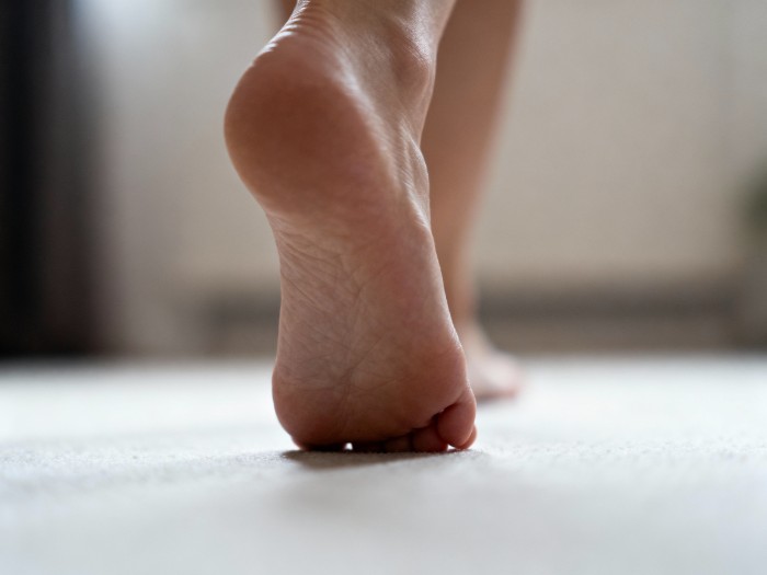 Tiptoeing-2